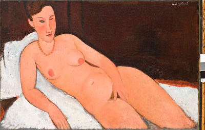 Desnudo con collar de coral de Amedeo Modigliani